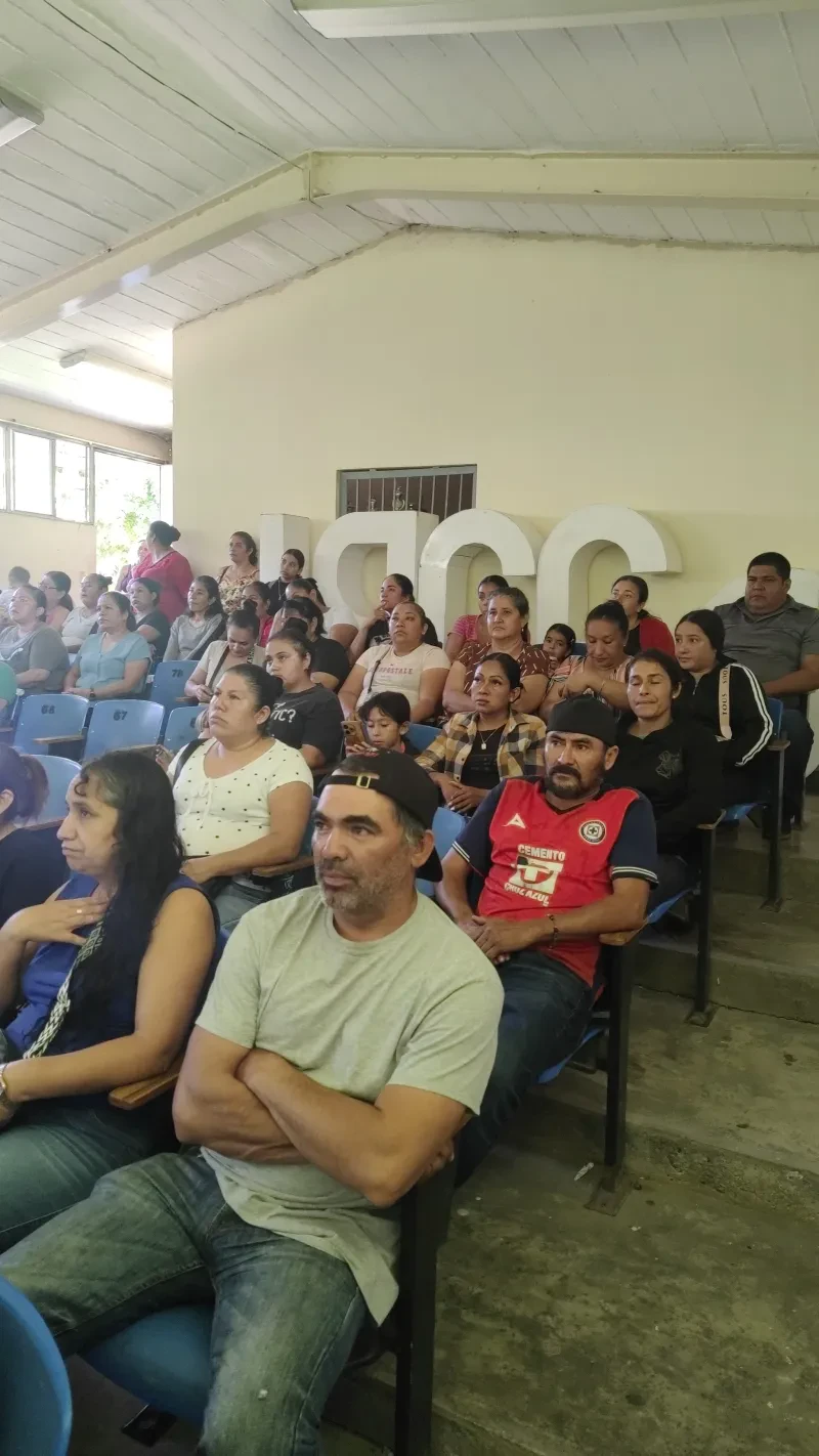 Reunión con padres de Familia sobre Reglas de Convivencia en la Institución