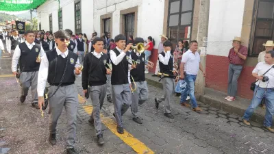 Desfile 16 de septiembre en Tacámbaro, Michoacán (foto 8 de 8)